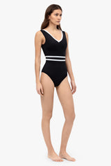sustainable-swimsuit-black-3 | Lumiere Paris